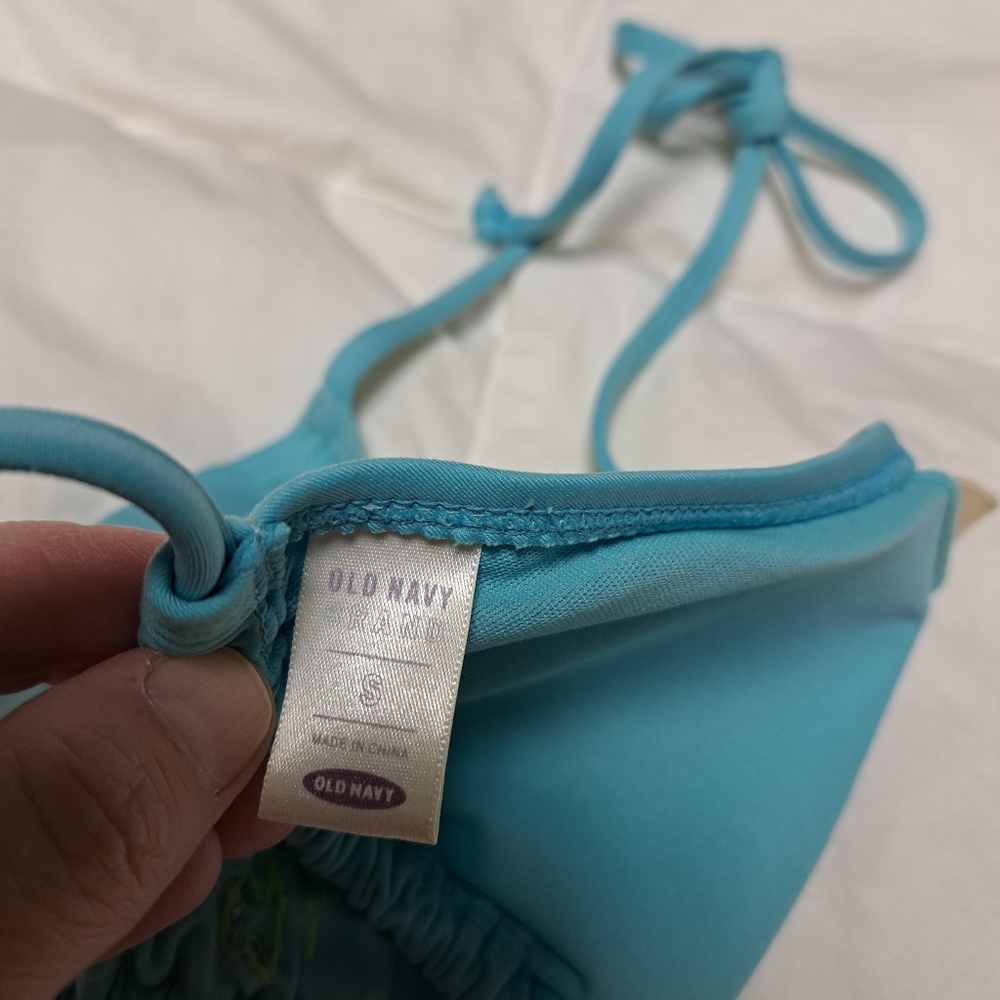 Old Navy floral bikini swim top - Picture 2 of 2